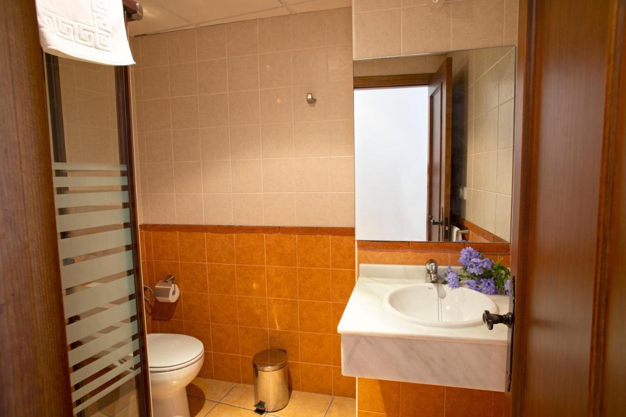 Hostal Rural Zahara サアラ・デ・ラ・シエラ エクステリア 写真